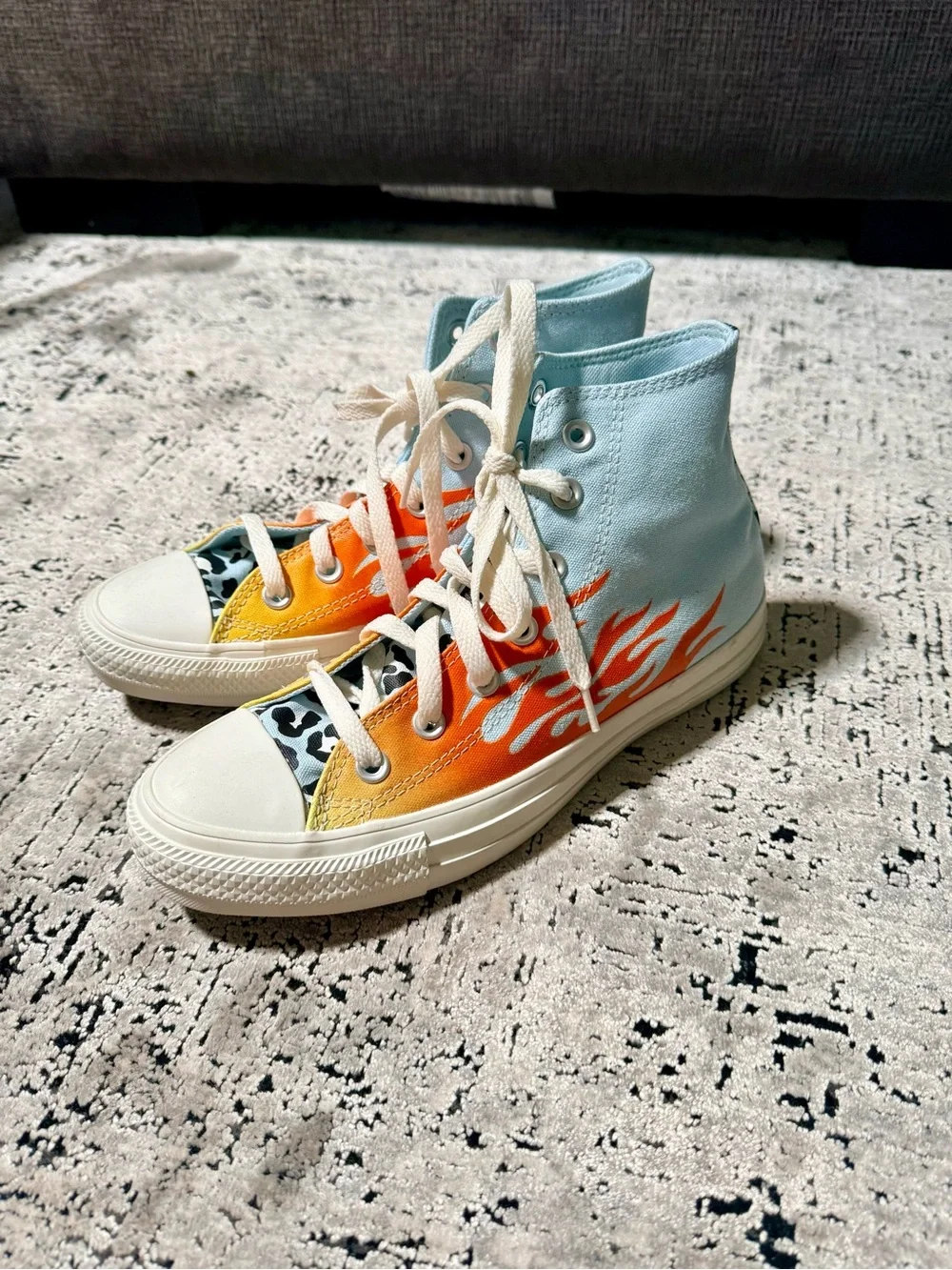 Converse High-Top Sneakers with Flames/leopard print (8) - Picture 3 of 7